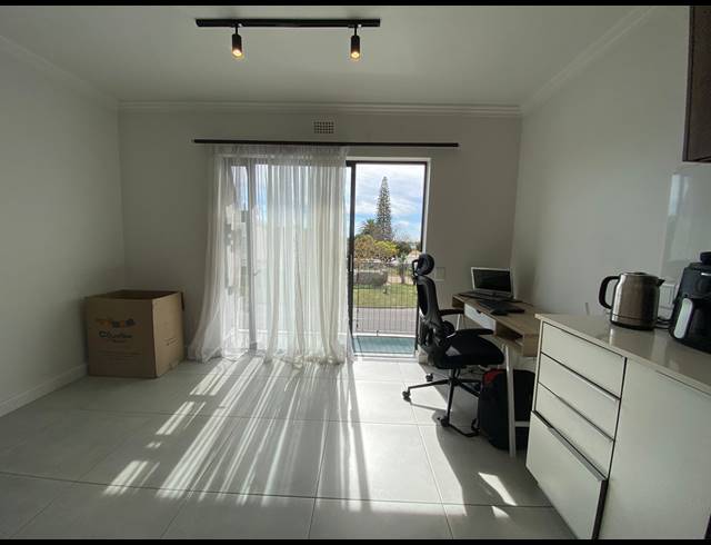 1 BEDROOM APARTMENT TO LET IN TABLE VIEW